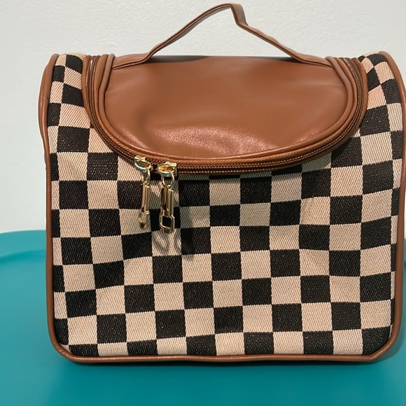 Zipper Checkered bag NWOT - Picture 2 of 8